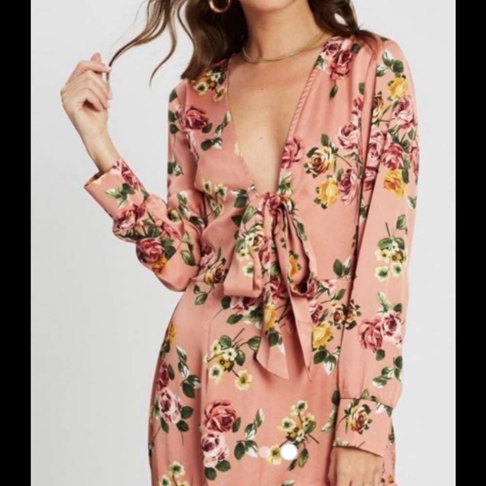 ! Misguided floral mini dress.Size 10P